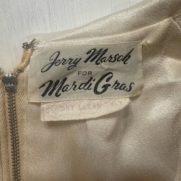 Vintage Jerry Marsch for Mardi Gras Yellow Maxi Dress 1970s Snowflake Print Gown - Picture 5 of 14